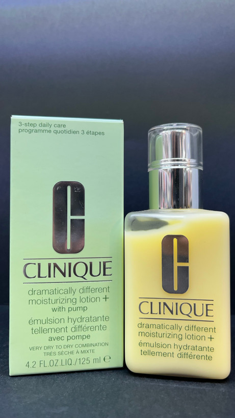 آبرسان درماتیکالی کلینیک ۷۲ ساعته مناسب پوست خشک