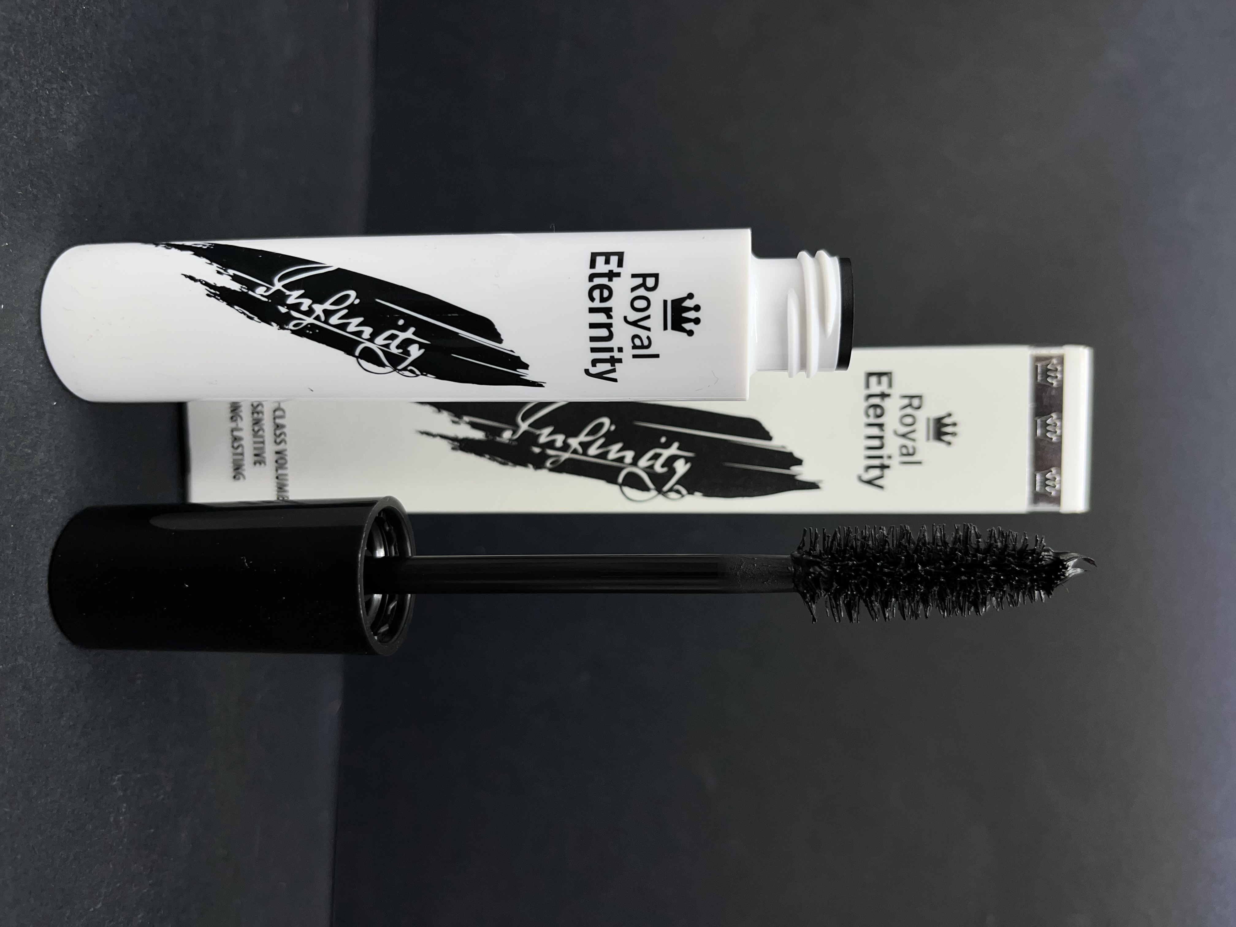 ریمل حجم دهنده و ضدآب رویال اترنتی مدل اینفینیتی