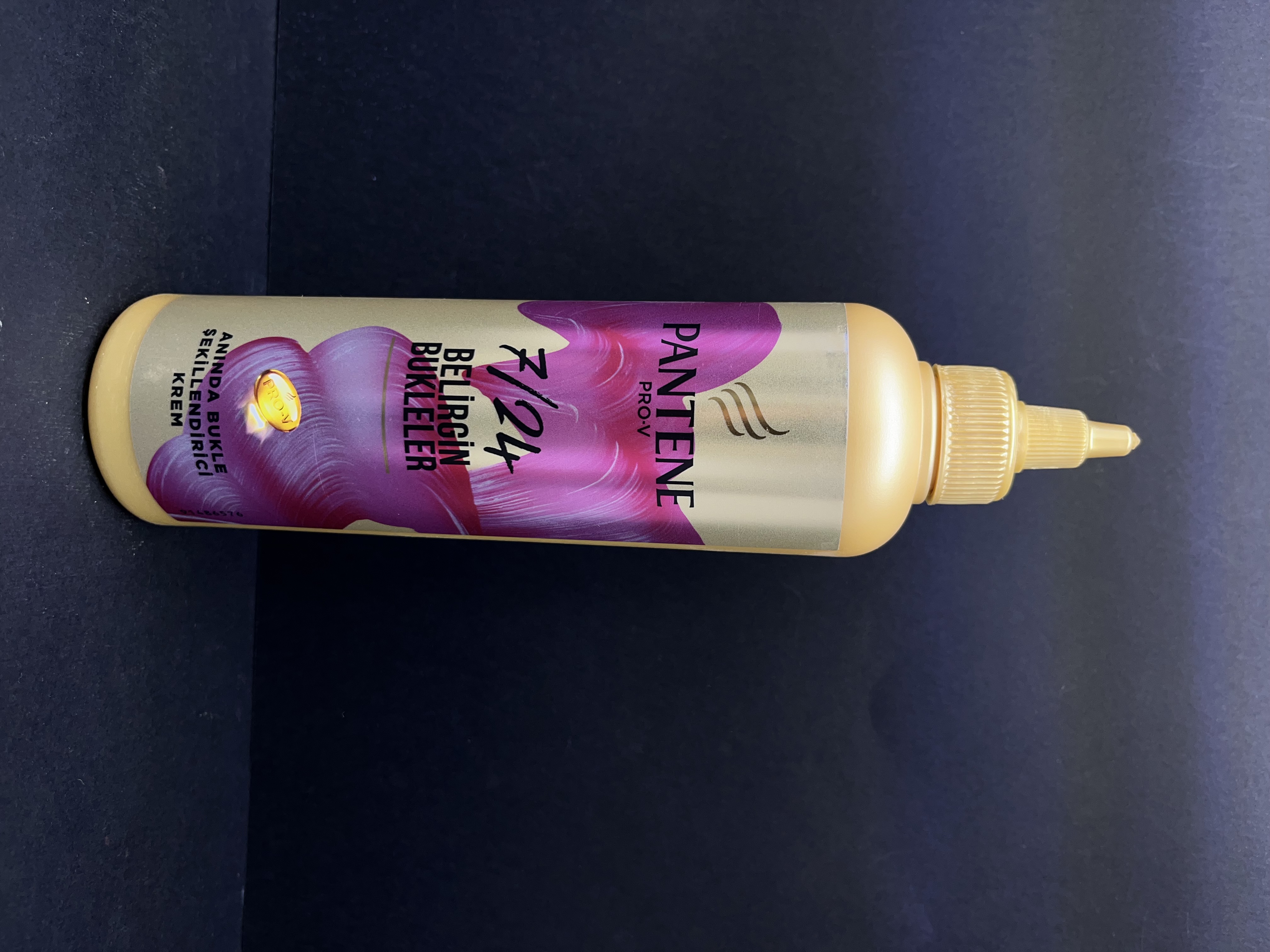 ماسک موی مناسب موهای فر پنتن مدلی موشکی بنفش