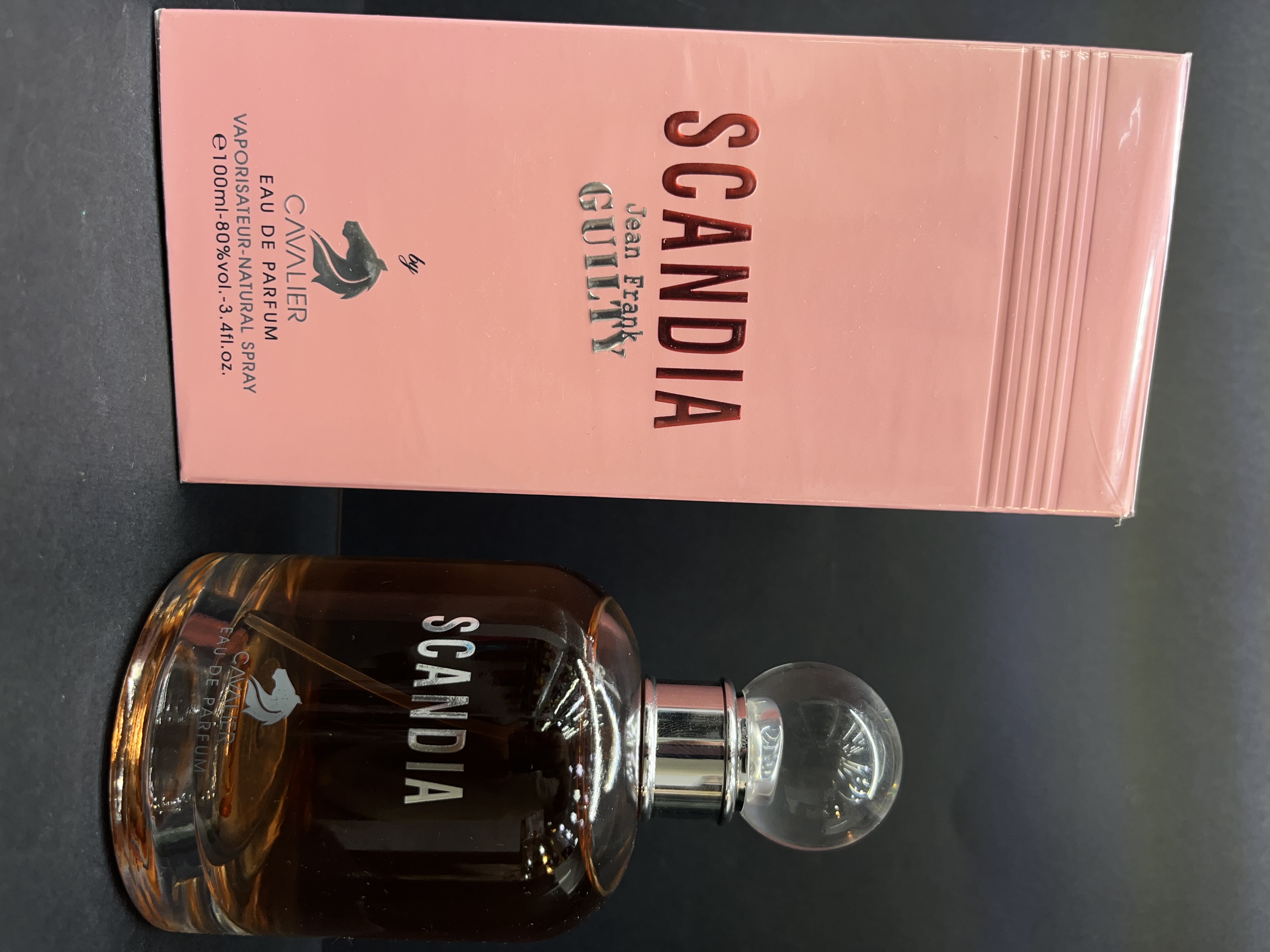 ادکلن ۱۰۰میل اسکندل